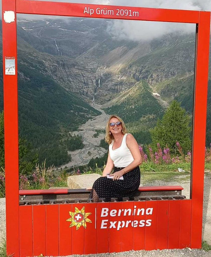 Рамка „Bernina Express, Alp Grüm 2091m" с изглед към планината